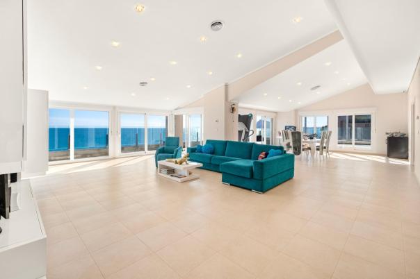 4 bed apartment in Altea