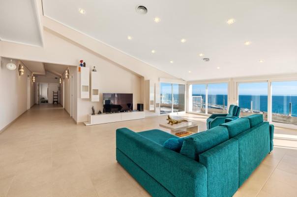 4 bed apartment in Altea