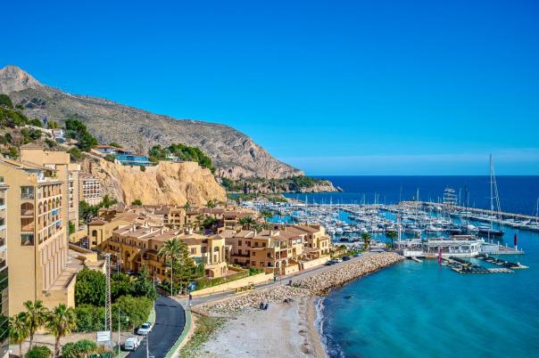 4 bed apartment in Altea