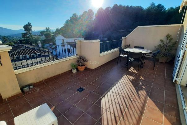 4 bed apartment in Dénia