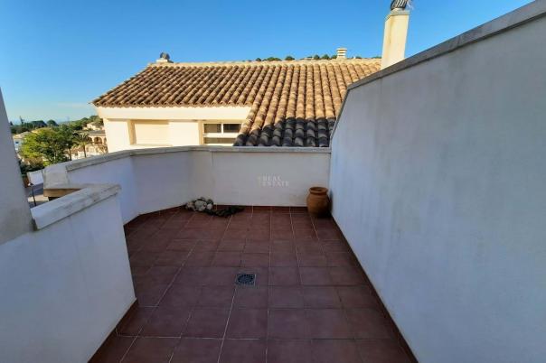 4 bed apartment in Dénia