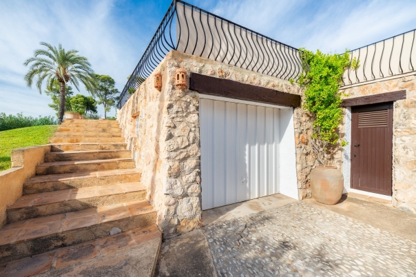 5 bed villa in Moraira