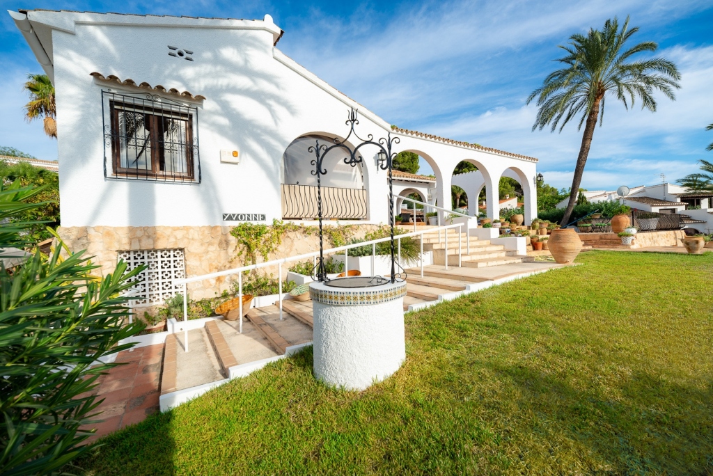 5 bed villa in Moraira
