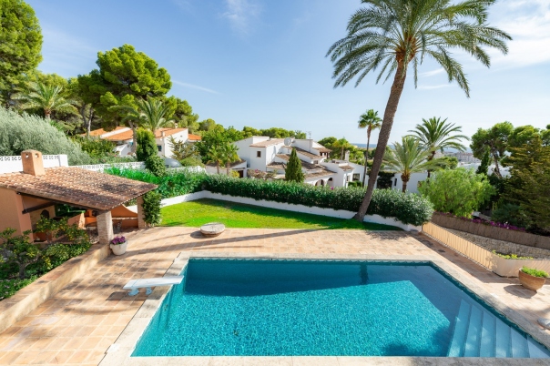 5 bed villa in Moraira