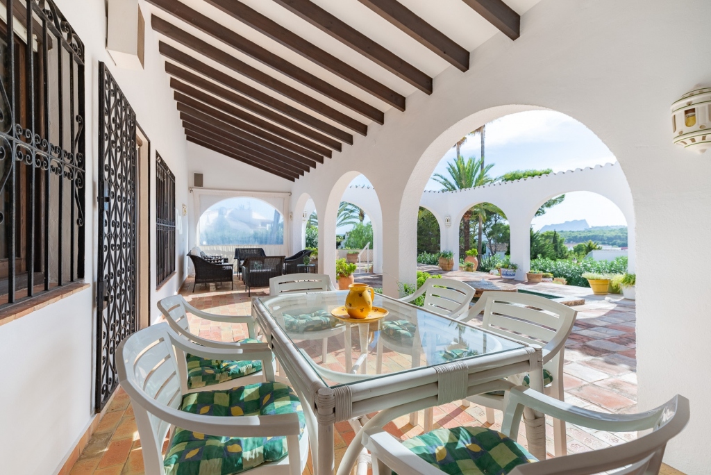 5 bed villa in Moraira