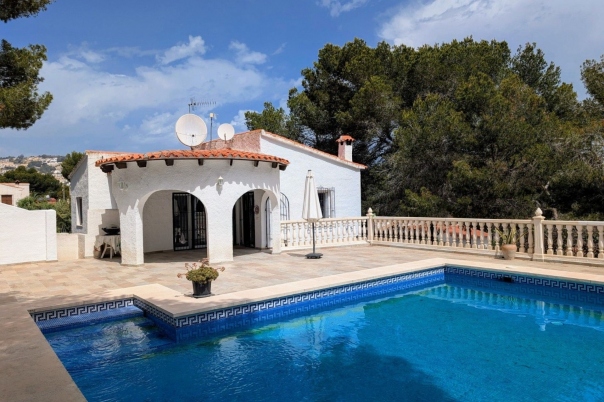 4 bed casa / chalet in Moraira