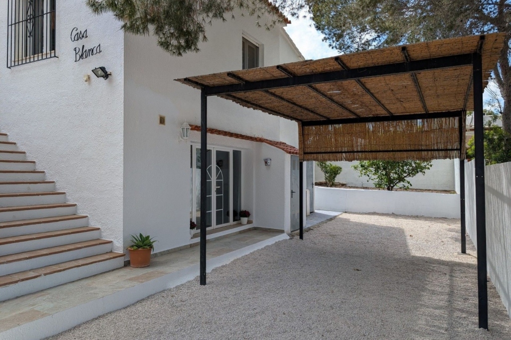 4 bed casa / chalet in Moraira