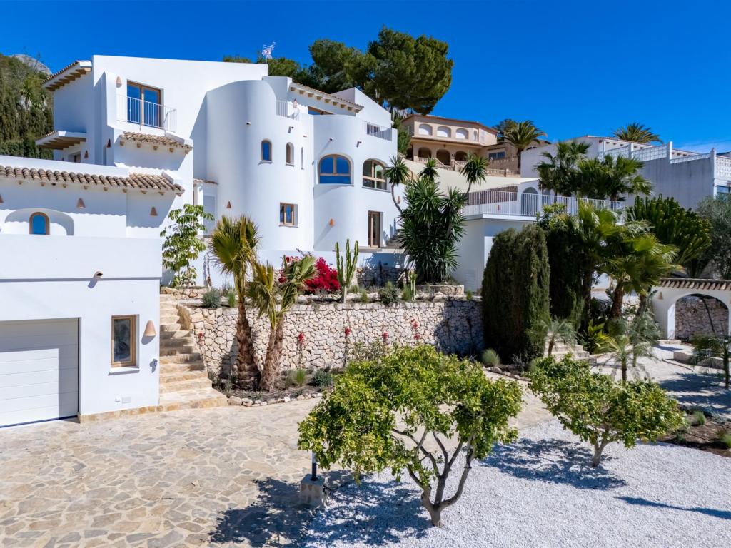 5 bed villa in Altea