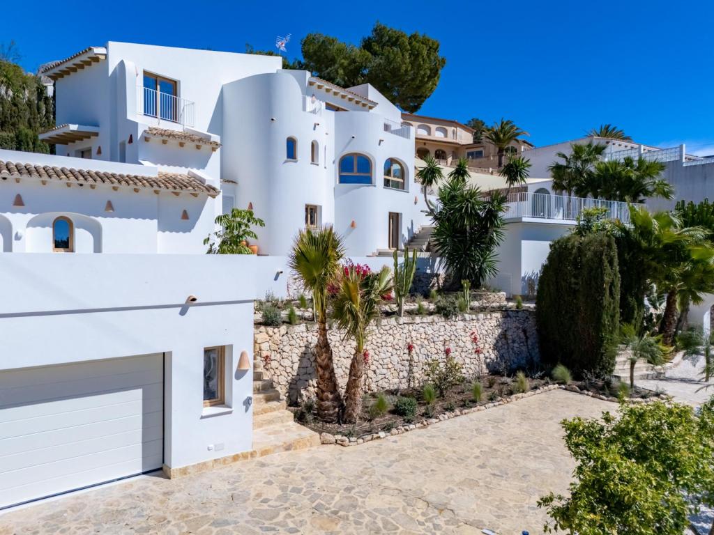5 bed villa in Altea