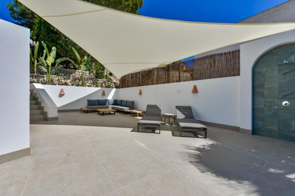 5 bed villa in Altea