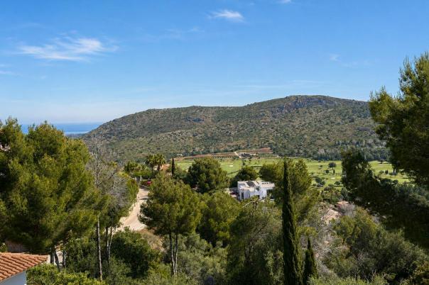 5 bed villa in Pedreguer