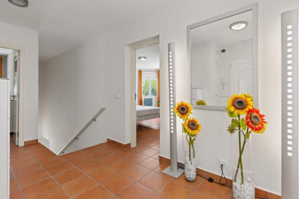 5 bed villa in Pedreguer