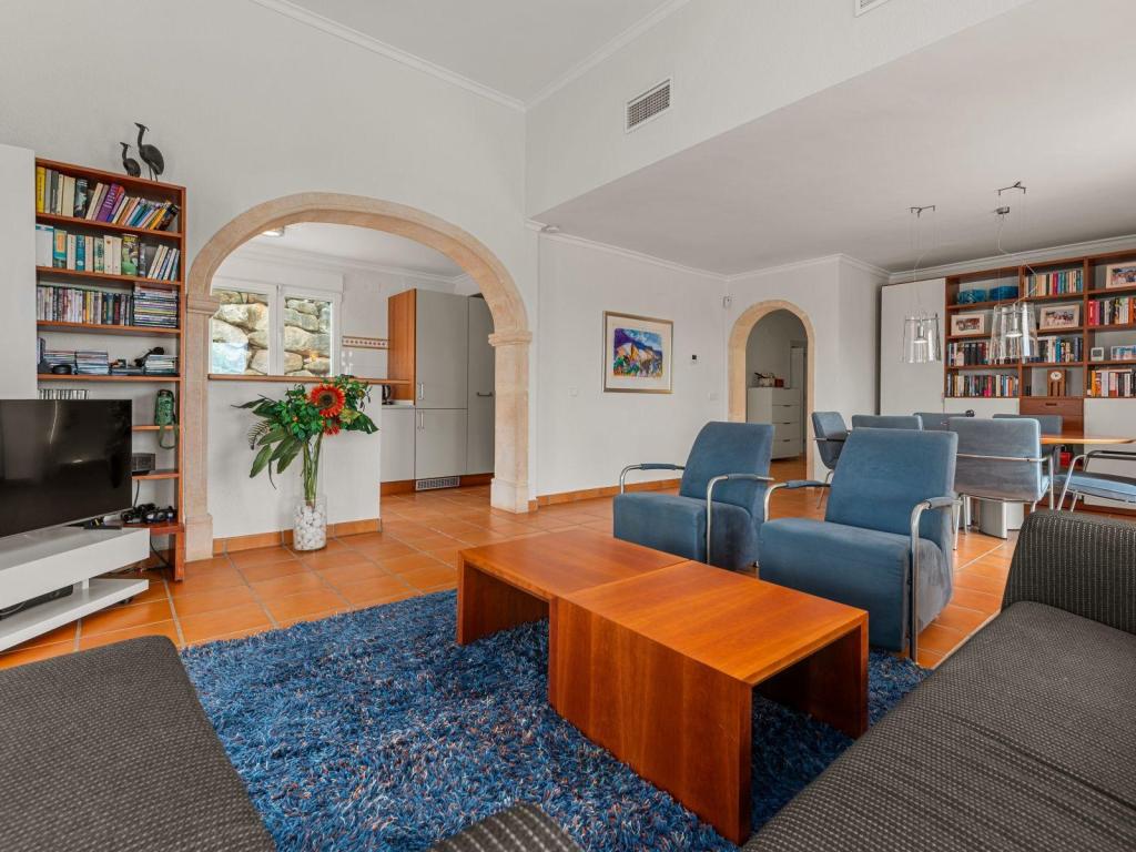 5 bed villa in Pedreguer