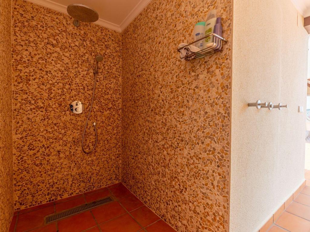 5 bed villa in Pedreguer