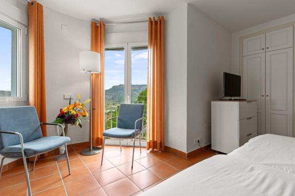 5 bed villa in Pedreguer