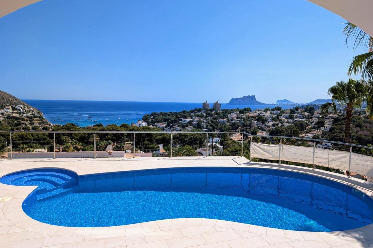 3 bed villas in Moraira