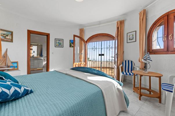 4 bed villas in Moraira