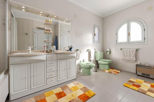 4 bed villas in Moraira