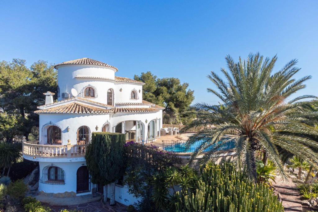 4 bed villas in Moraira