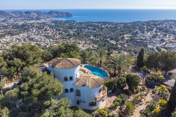 4 bed villas in Moraira