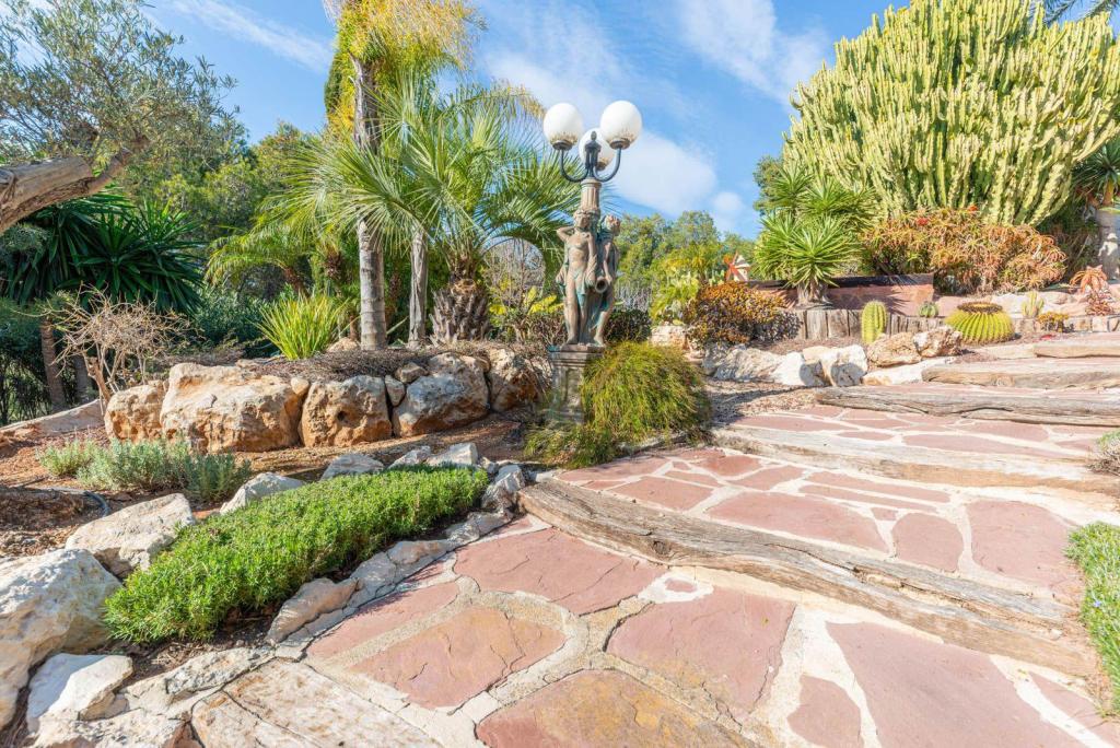 4 bed villas in Moraira