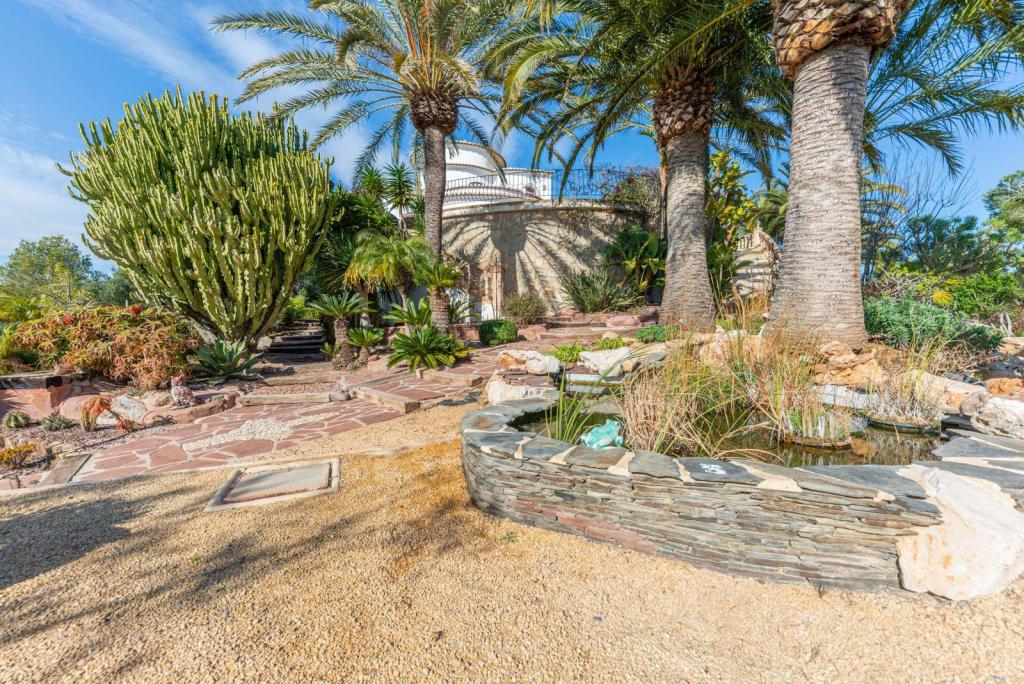 4 bed villas in Moraira