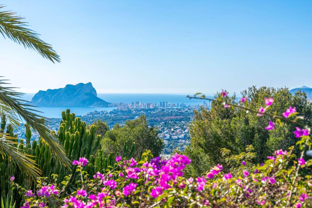 4 bed villas in Moraira