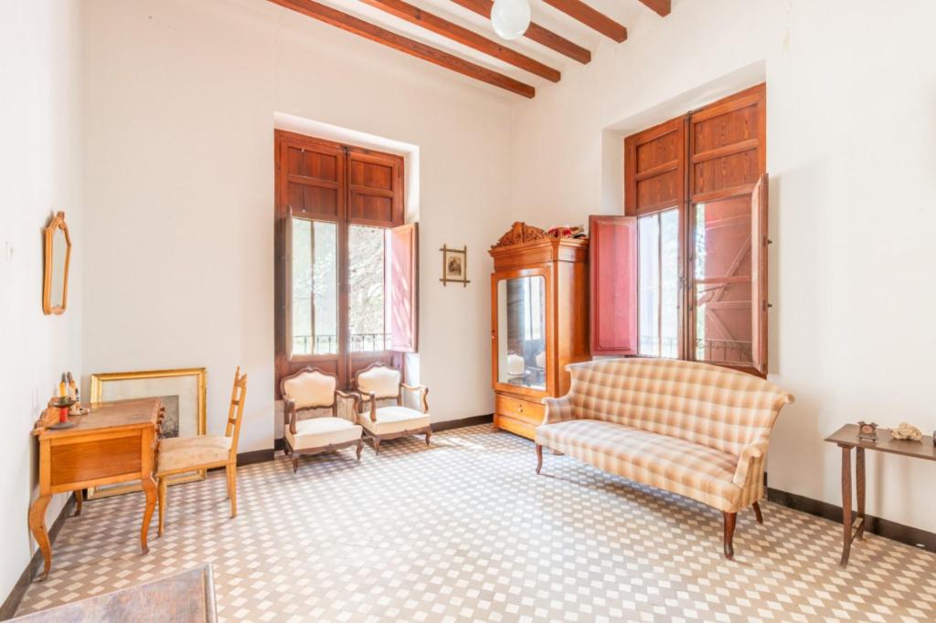 6 bed villas in Benissa