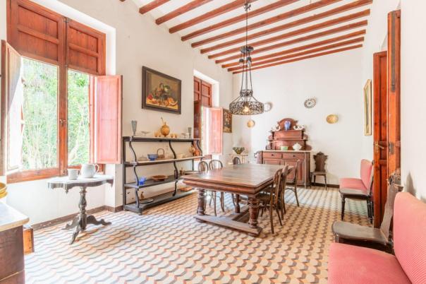 6 bed villas in Benissa