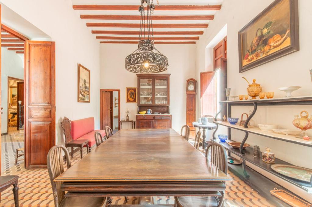 6 bed villas in Benissa