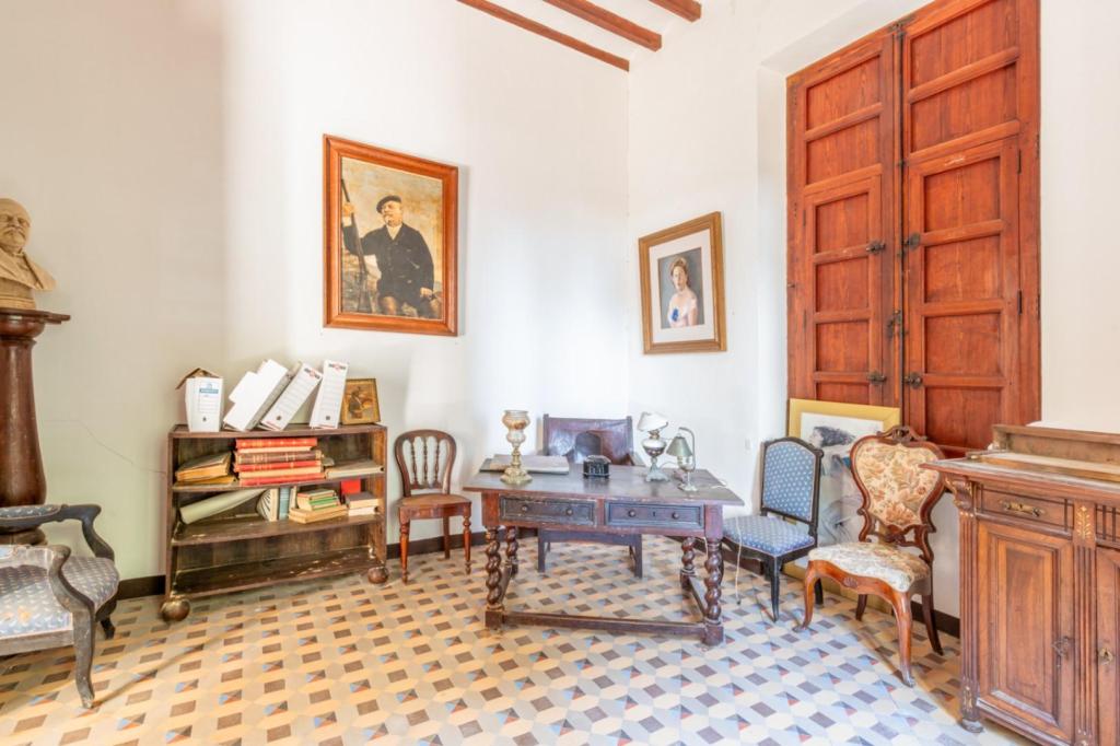 6 bed villas in Benissa