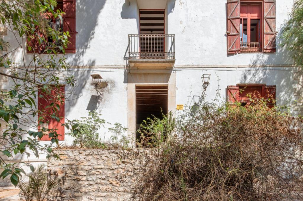 6 bed villas in Benissa