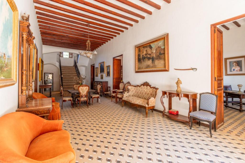 6 bed villas in Benissa