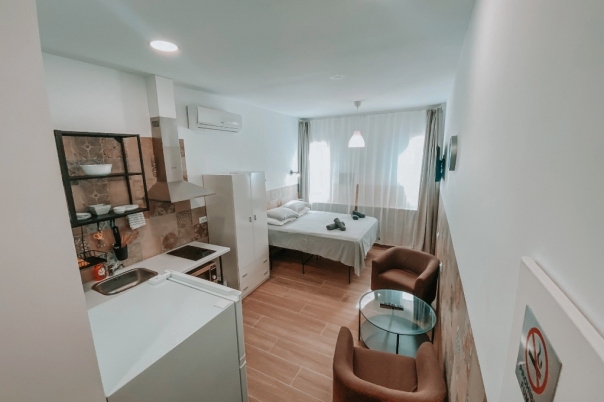 8 bed hotel in Calp