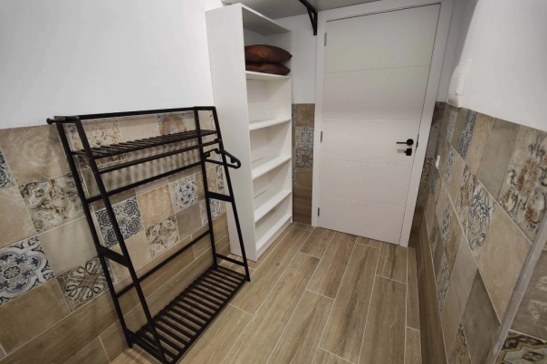 8 bed hotel in Calp