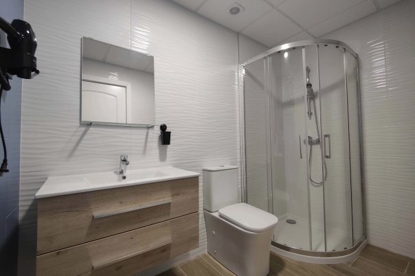 8 bed hotel in Calp