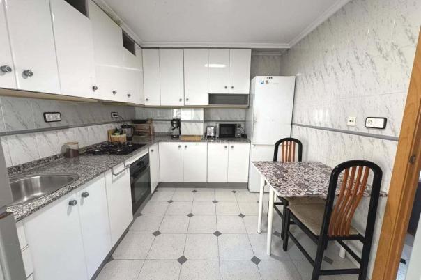 2 bed apartment in Alicante/Alacant