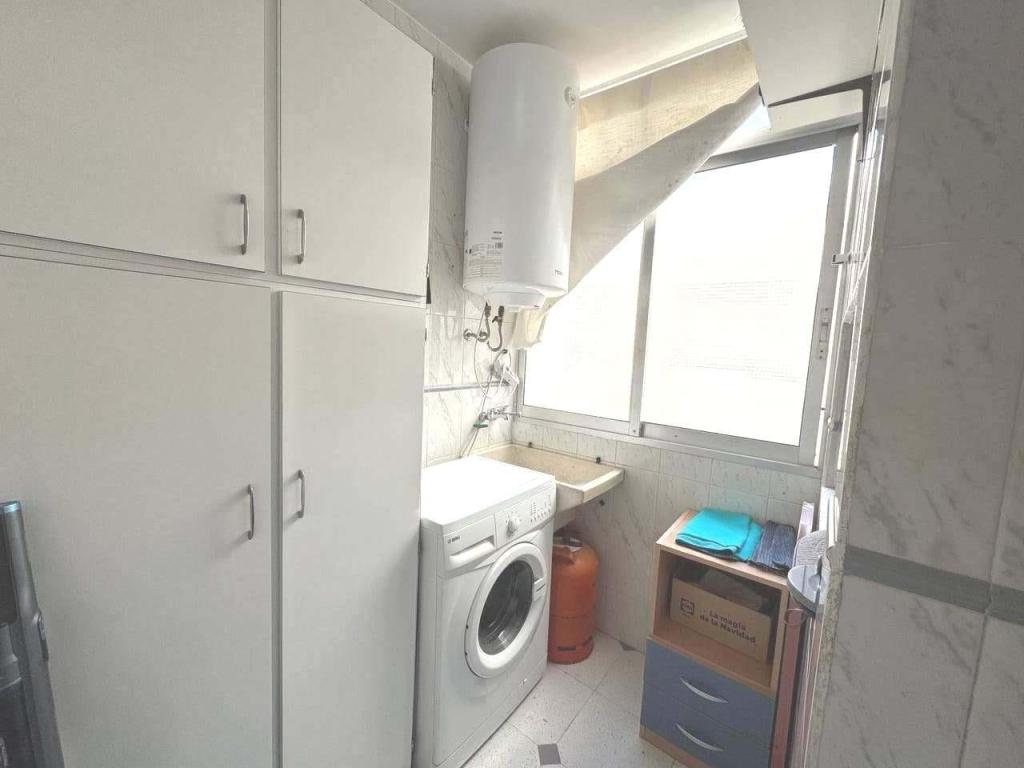 2 bed apartment in Alicante/Alacant