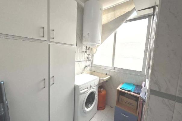 2 bed apartment in Alicante/Alacant