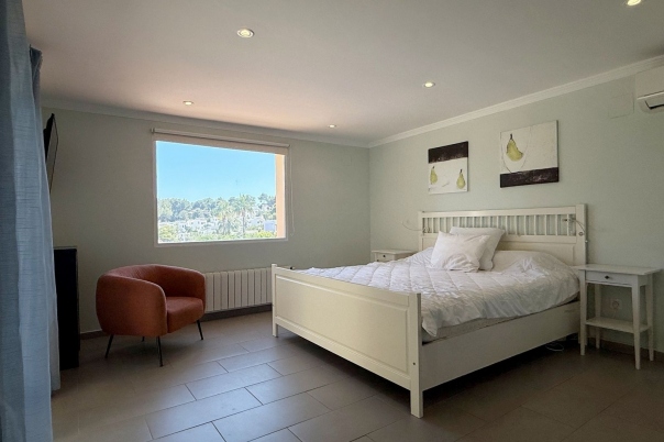5 bed villa in Moraira