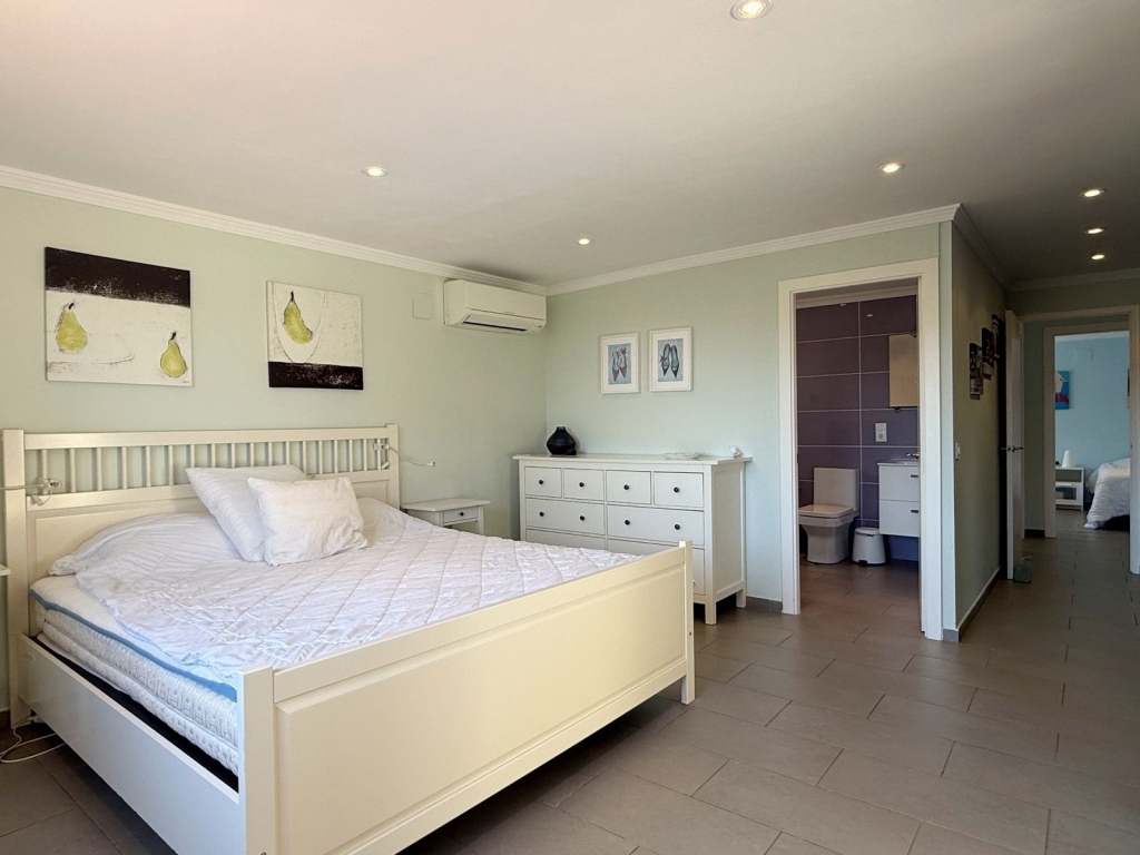 5 bed villa in Moraira