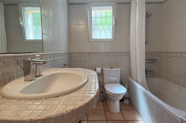 5 bed villa in Moraira