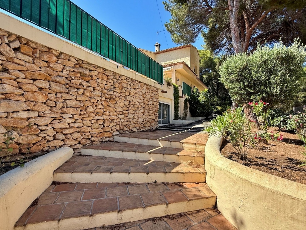 5 bed villa in Moraira