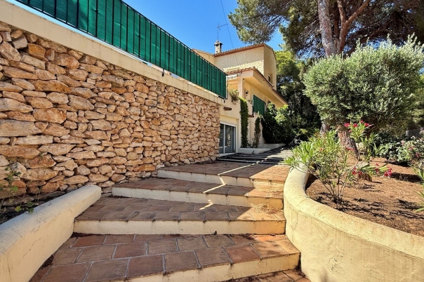 5 bed villa in Moraira