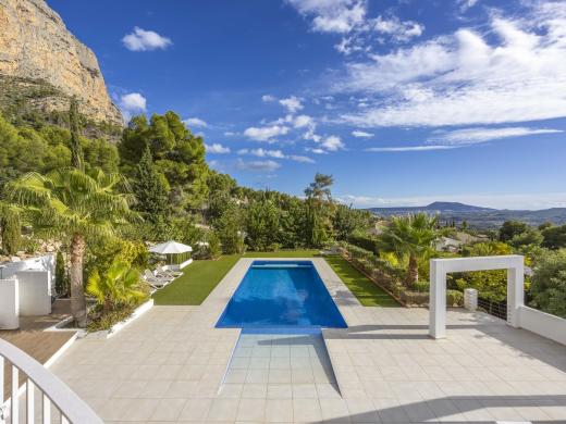 5 bed villas in Javea
