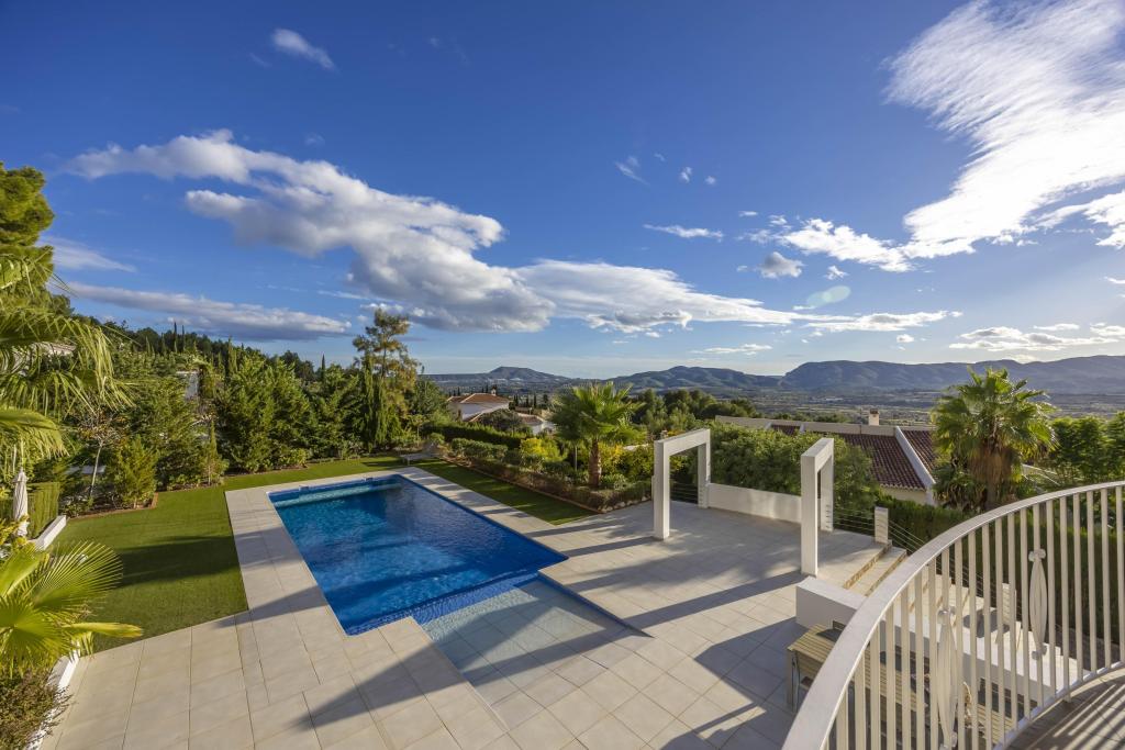 5 bed villas in Javea
