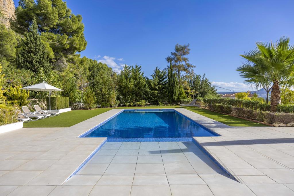 5 bed villas in Javea