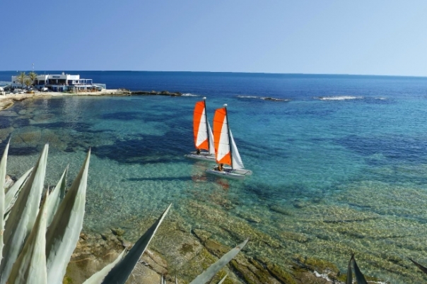 Las Antipodas Watersports Centre & Sailing School Calpe
