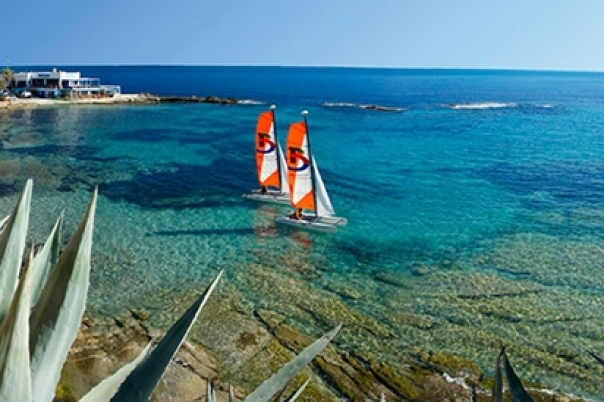 Las Antipodas Watersports Centre & Sailing School Calpe