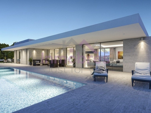 4 bed casa / chalet in Jávea